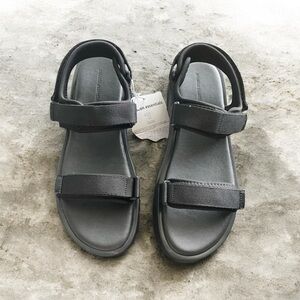 Black  Casual Sandals with Adjustable‎ Straps